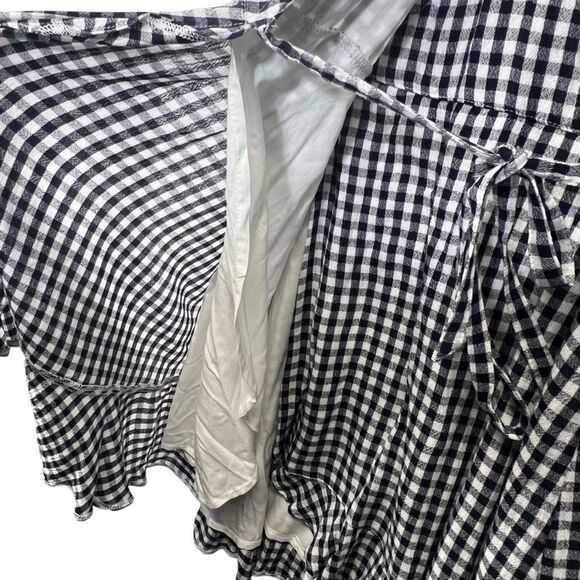 Abercrombie & Fitch black and white gingham wrap dress. L dress - Picture 7 of 16